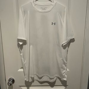 Pre-owned under armor men’s T-shirt white